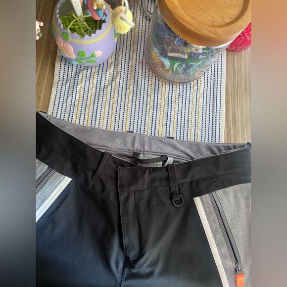 Fabletics Womens Snow Ski Pants Black/ Gray Sz 8 Lined  Kick Flare Zipper - Picture 6 of 17